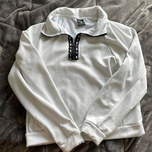 NIKE cropped quarter zip